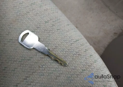 1999 Saturn Sl1 from USA, damaged, VIN 1G8ZH5287XZ139459